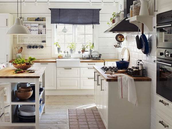 Back to Basics - 25 Dreamy Kitchens with White Cabinets